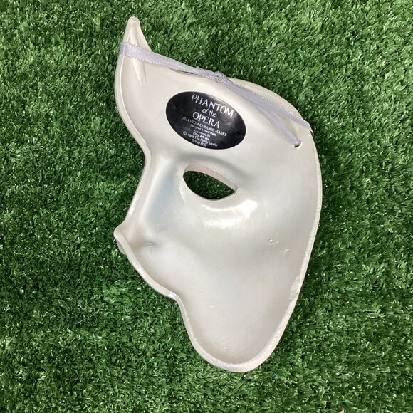 The Phantom of the Opera ceramic mask (1988) - Picture 2 of 9